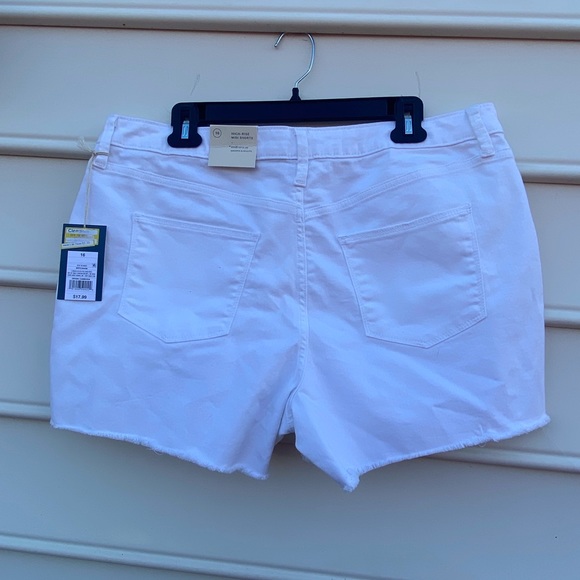 Shorts. - Picture 6 of 11